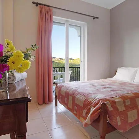 Dolphin 5 Apartment Keri