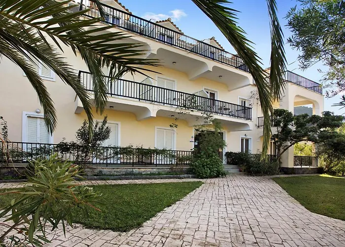 Апартаменты Dolphin 5