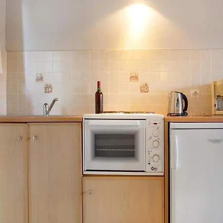 Dolphin 5 Apartment *